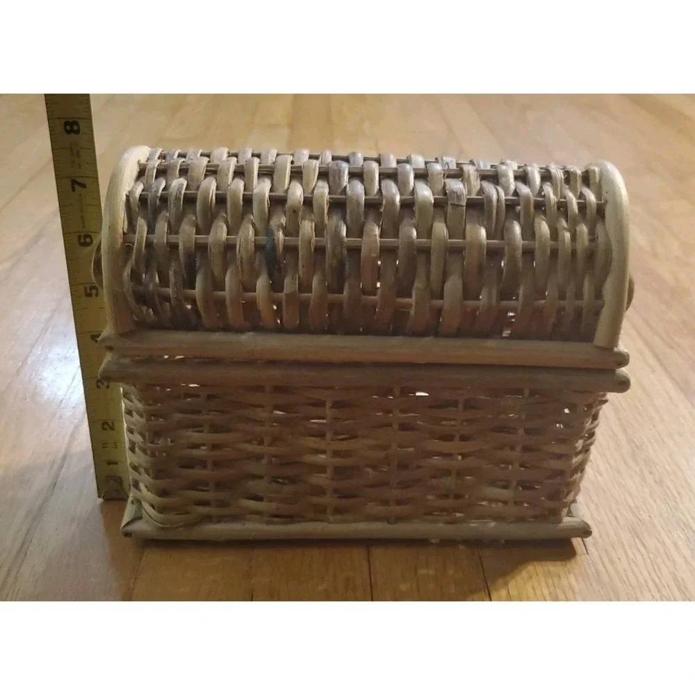 Vintage Wicker Rattan Small Trunk Style Storage Box‎ Cottagecore Boho